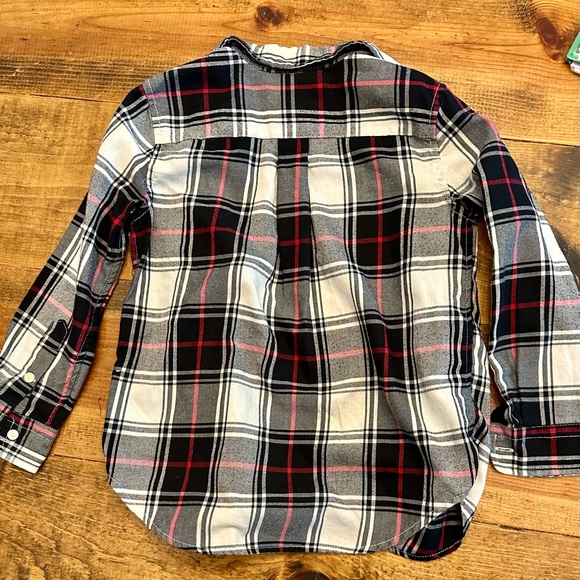 Chaps - Boys Button Down - Size 5T - Picture 3 of 3